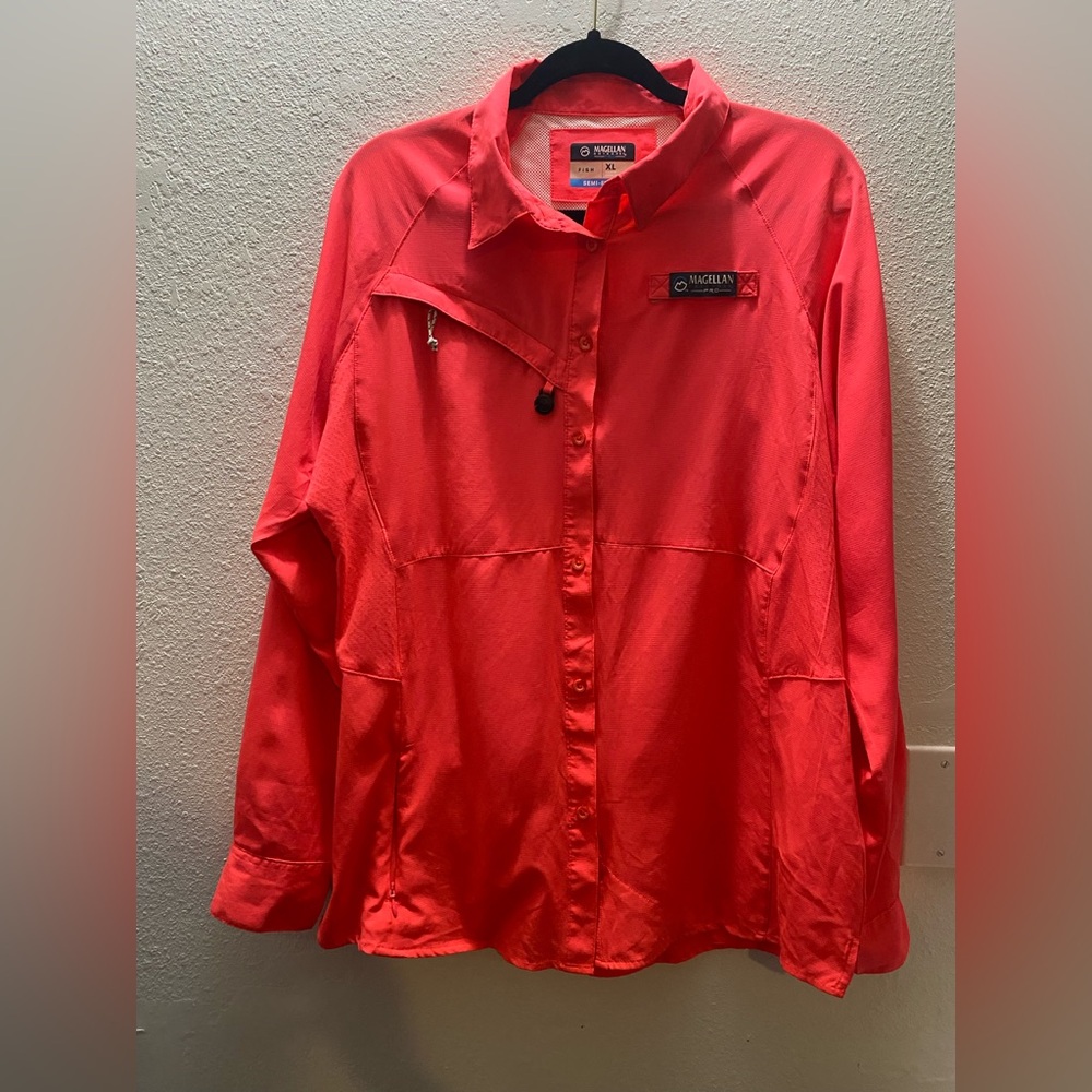 Magellan Outdoor Pro Fishing Coral Mens Shirt XL Semi- Fitted - Picture 2 of 8